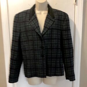 Classic Pendleton 16 black watch plaid lined blazer velvet trim Vintage 24-411-1